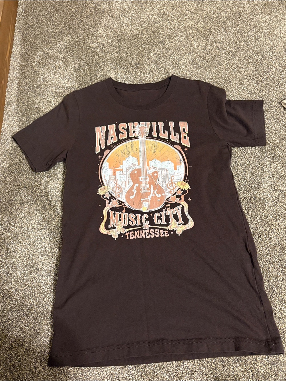 Nashville Music City Tennessee Graphic Tee - Brown